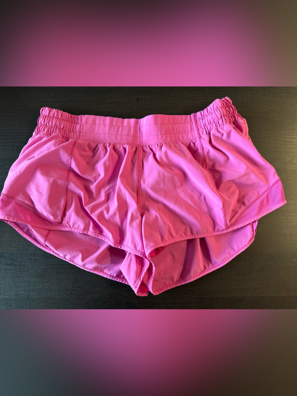 Lululemon Hotty Hot shorts 2.5 inch
